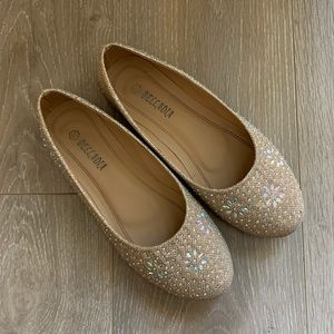Beige Flats With Rinestones
